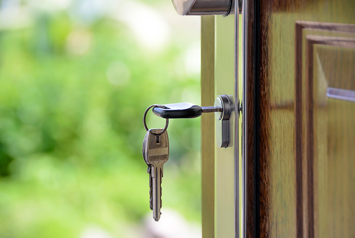 A2B Locks are able to provide local locksmiths in Longfield to repair your broken locks. 
